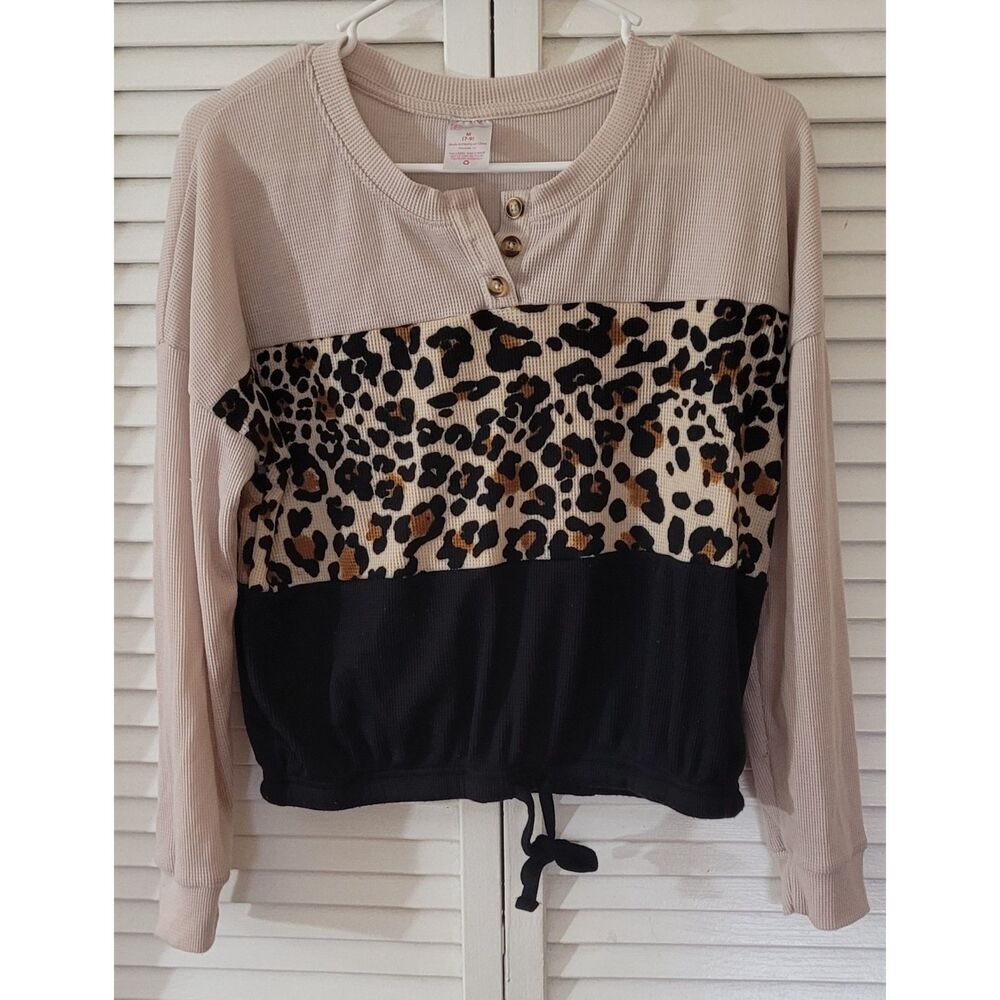 No Boundaries Leopard Colorblock Waffle Knit Top Drawstring Hem Henley Shirt M
